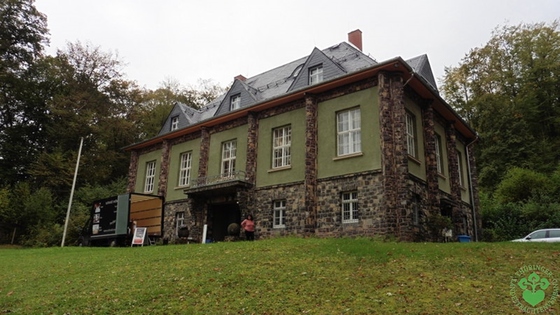 Am "Steinsburgmuseum" in Römhild